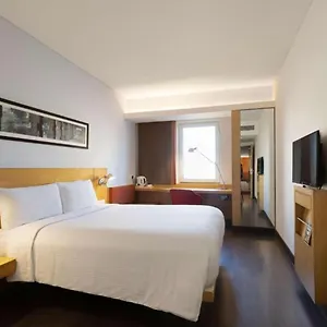 4* Hotel Olive Near Delhi Airport