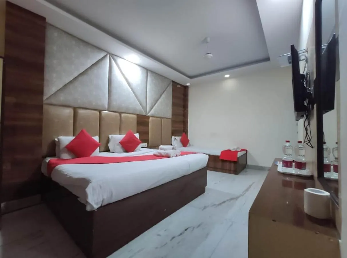 Hotel Clayton Near Igi Airport Delhi New Delhi