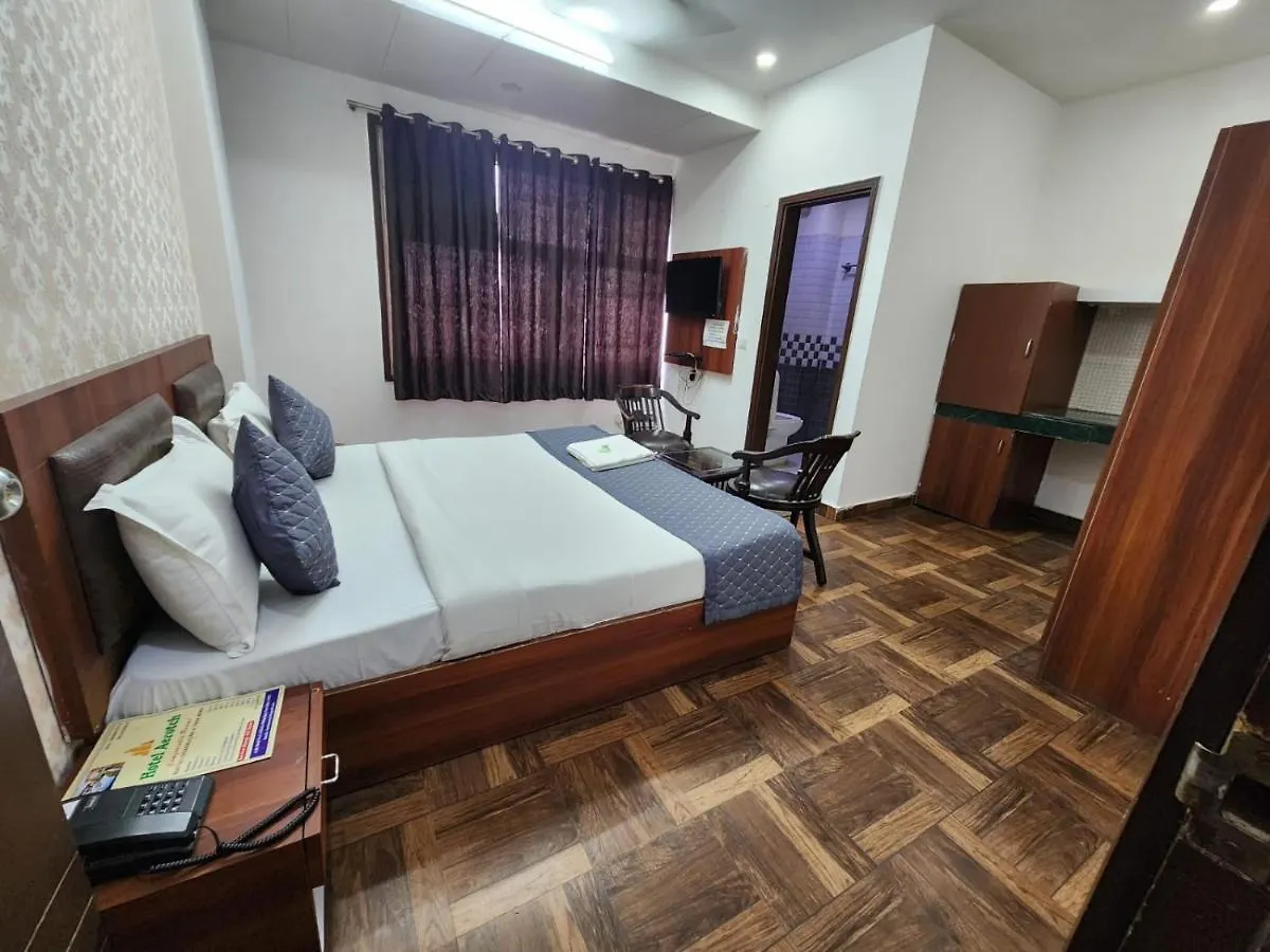 Hotel Clayton Near Igi Airport Delhi New Delhi 3*,