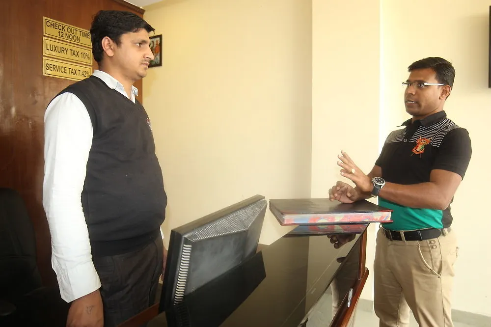 Hotel Clayton Near Igi Airport Delhi New Delhi