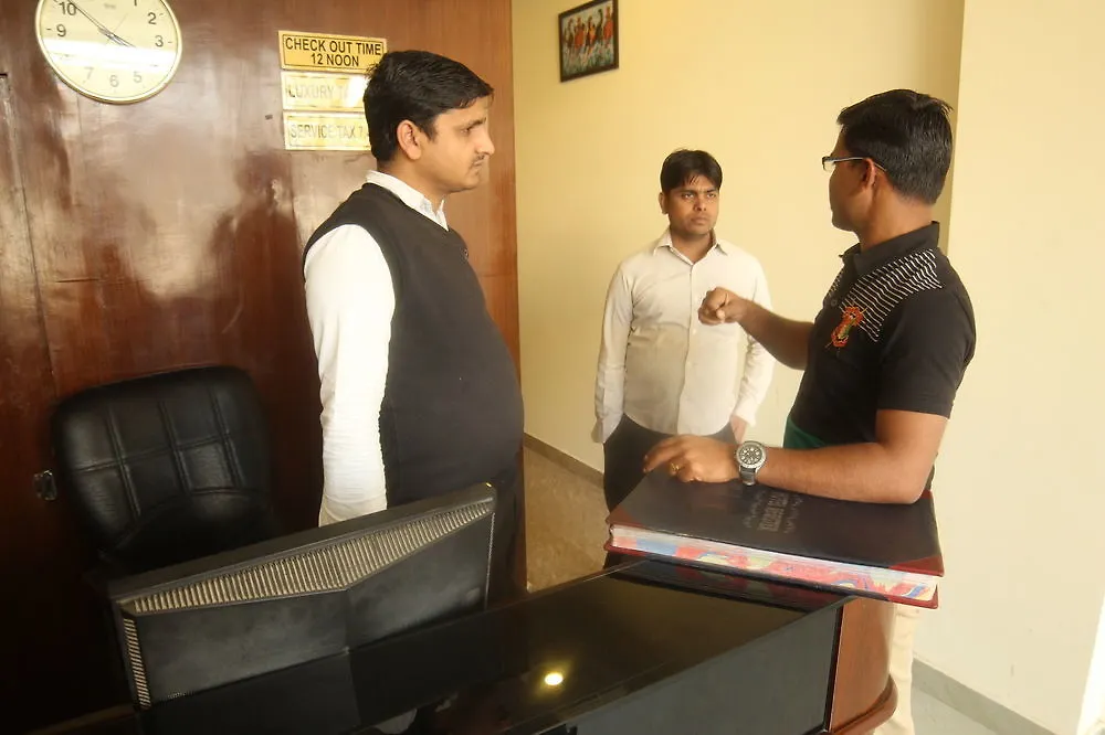 Hotel Clayton Near Igi Airport Delhi New Delhi