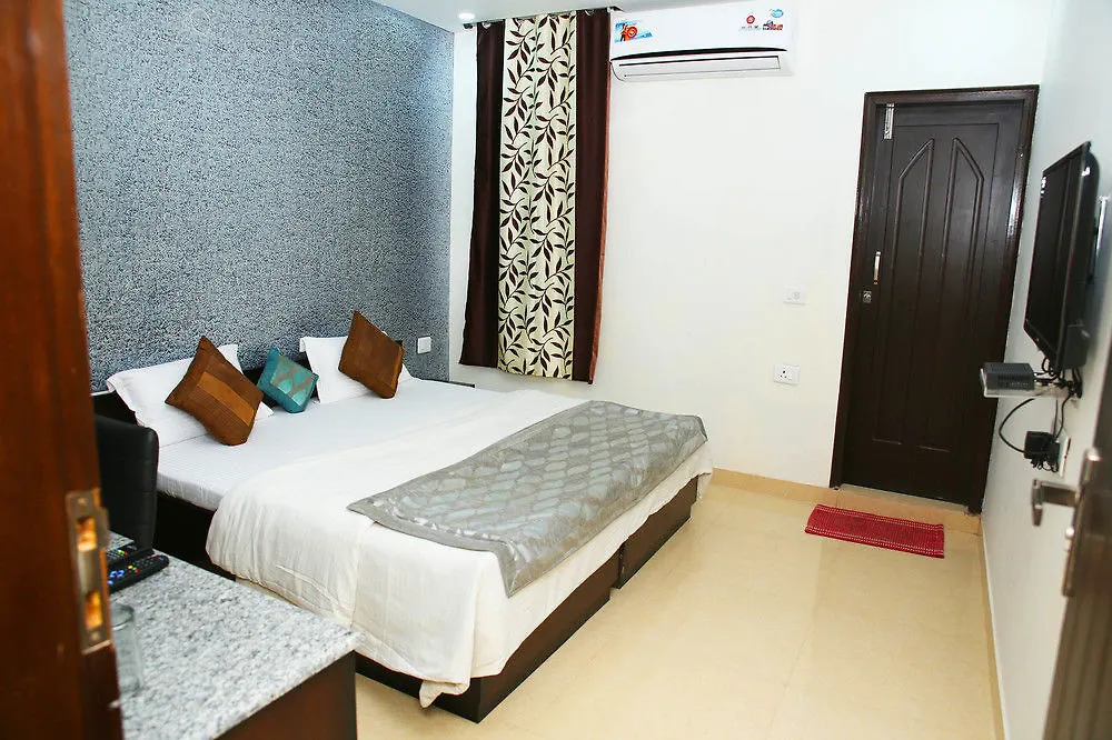 Hotel Clayton Near Igi Airport Delhi New Delhi India