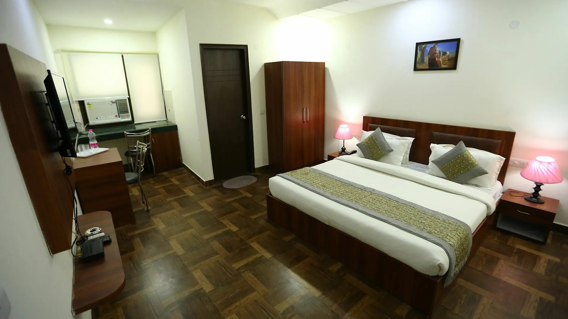 Hotel Clayton Near Igi Airport Delhi New Delhi