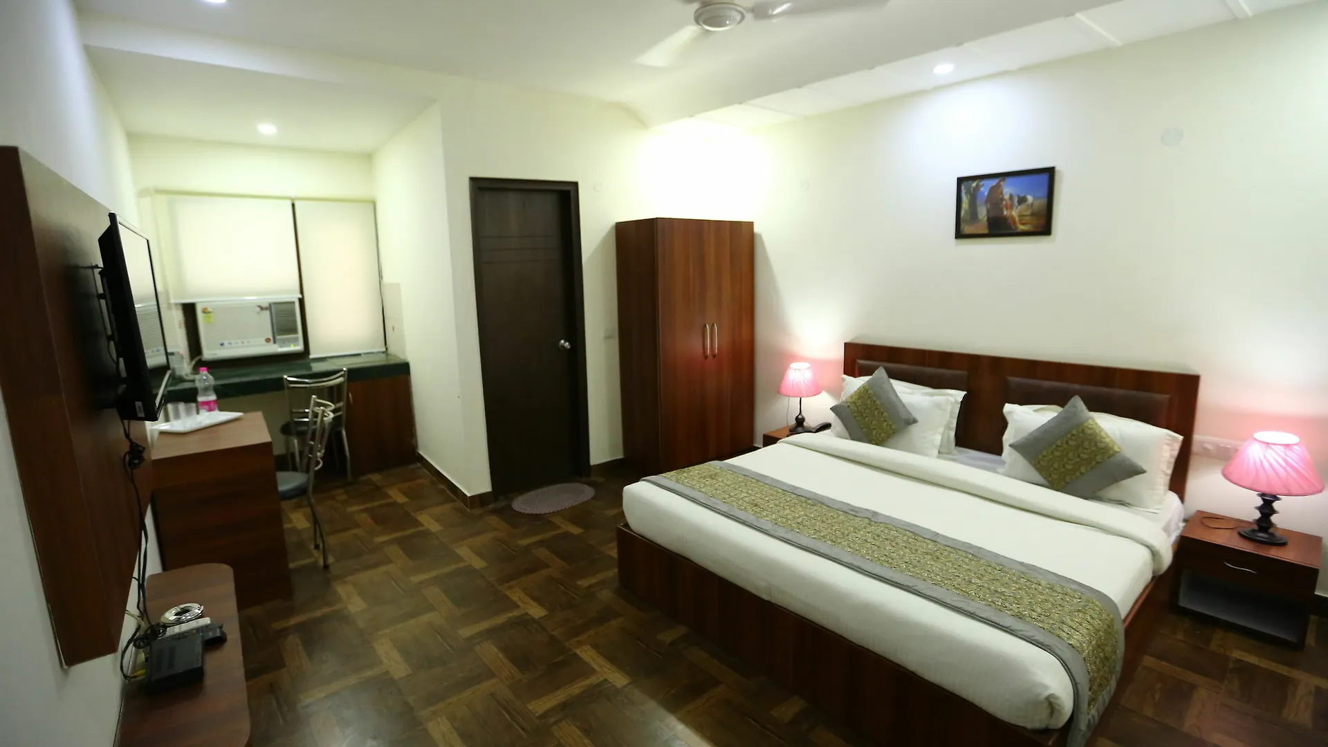 Hotel Clayton Near Igi Airport Delhi New Delhi