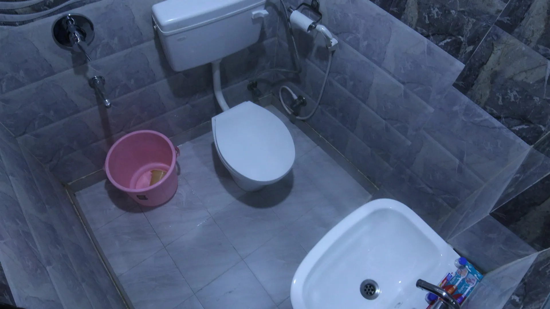 Hotel Clayton Near Igi Airport Delhi New Delhi