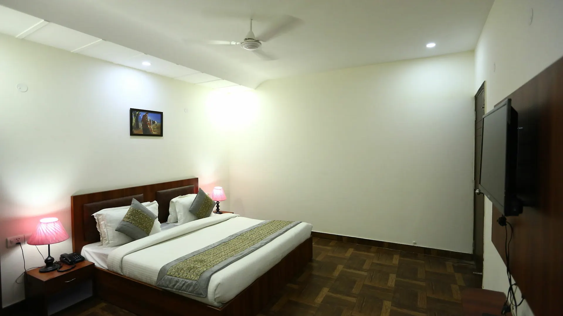 Hotel Clayton Near Igi Airport Delhi New Delhi