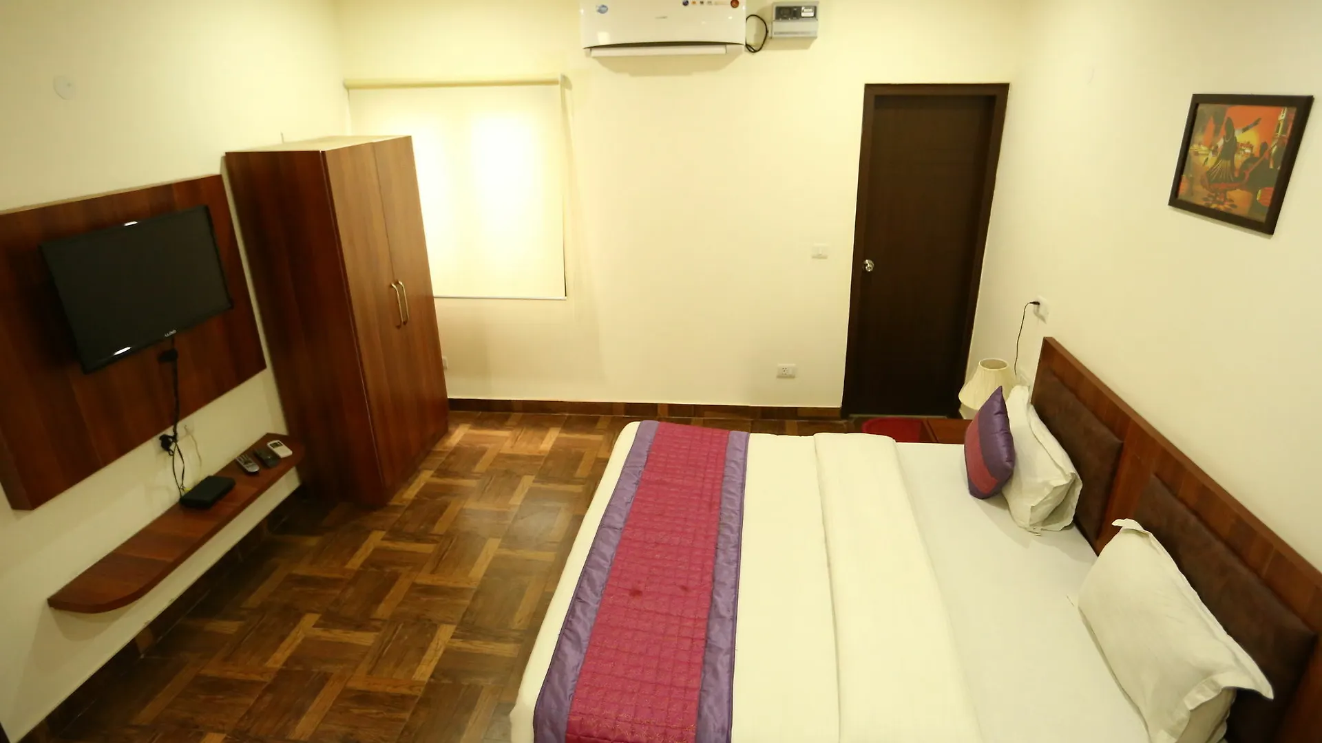 Hotel Clayton Near Igi Airport Delhi New Delhi